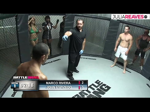 ❤️ Ultimate Fighter drāž numuru meiteni uzreiz pēc cīņas ringā Porno pie mums ❌️