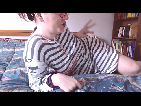❤️ Ņem šo lielo melno locekli mutē mazā verdzene Porno pie mums ❌️