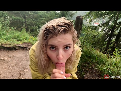 ❤️ Meitene norij spermu pēc publiska blowjoba - Eva Elfi Porno pie mums ❌️